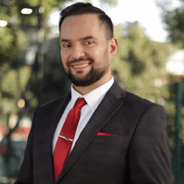 LIC . DAVID TORRES CADENA